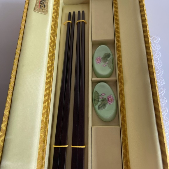 Chopstick Gift Set - Picture 7 of 7